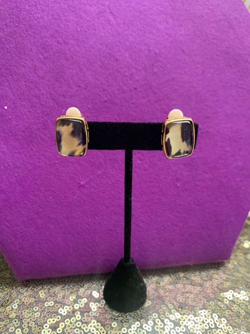 Vintage Joan Rivers Gold-Tone leopard print Clip-On Earrings